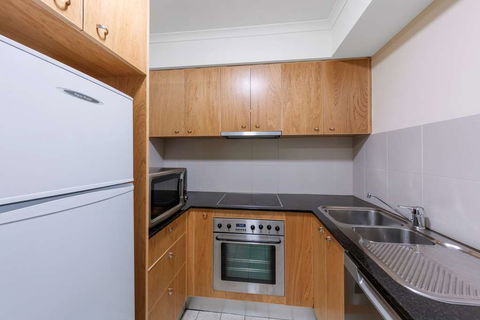Nesuto Canberra Apartment Hotel - Broome Tourism 12