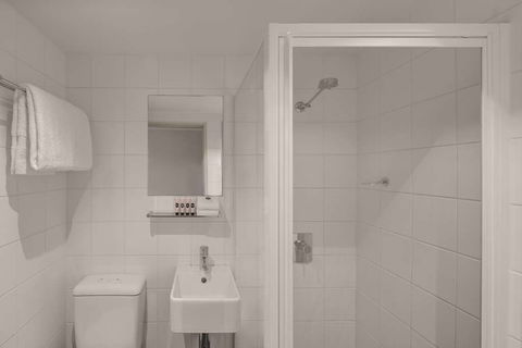 Travelodge Hotel Hobart - Broome Tourism 9
