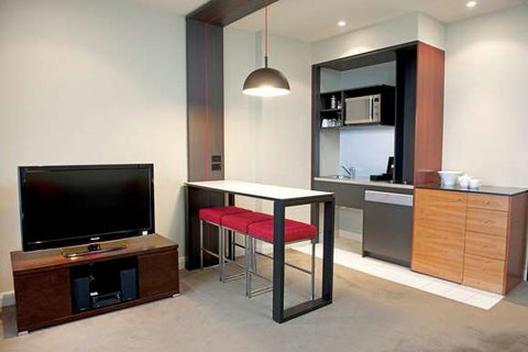 Mantra Hindmarsh Square - Broome Tourism 5