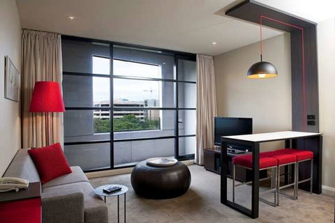 Mantra Hindmarsh Square - Broome Tourism 6
