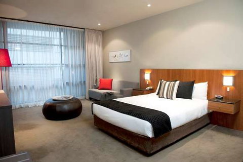 Mantra Hindmarsh Square - Broome Tourism 13