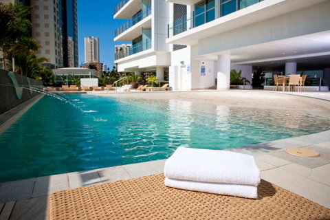 Wyndham Surfers Paradise Resort - Broome Tourism 10