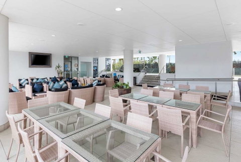 Wyndham Surfers Paradise Resort - Broome Tourism 13