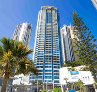 Mantra Towers of Chevron Surfers - Broome Tourism