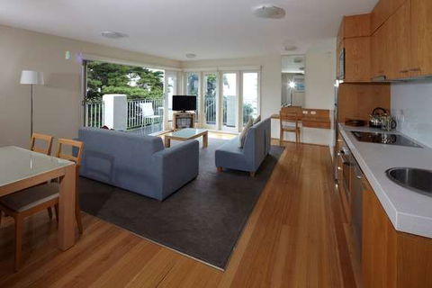Mantra Lorne - Broome Tourism 12