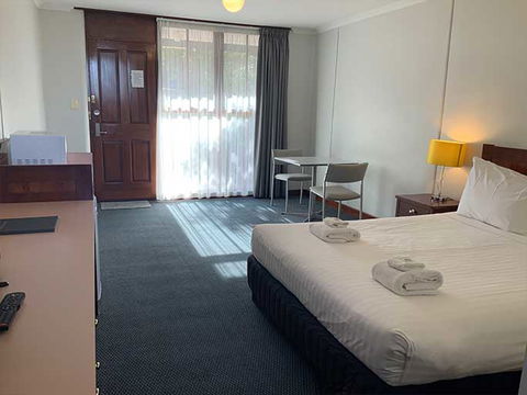 The Lightkeepers Inn - Broome Tourism 0