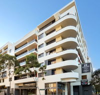 Meriton Suites Waterloo - Broome Tourism