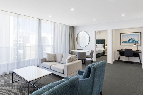 Meriton Suites Waterloo - Broome Tourism 4