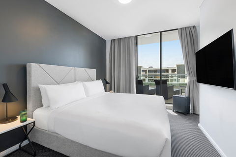 Meriton Suites Zetland - Broome Tourism 11