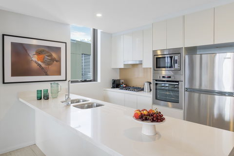 Meriton Suites Zetland - Broome Tourism 13