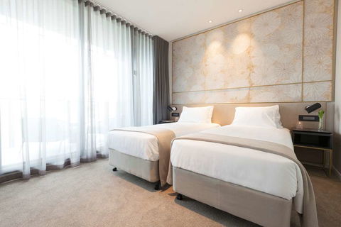 Skye Suites Green Square - Broome Tourism 6