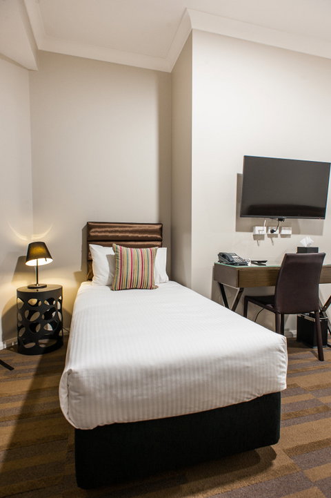 57 Hotel - Broome Tourism 1