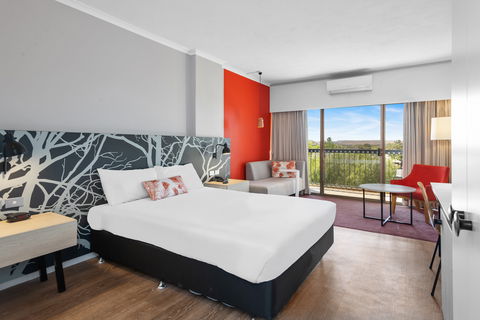 The Plaza Hotel Kalgoorlie - Broome Tourism 2