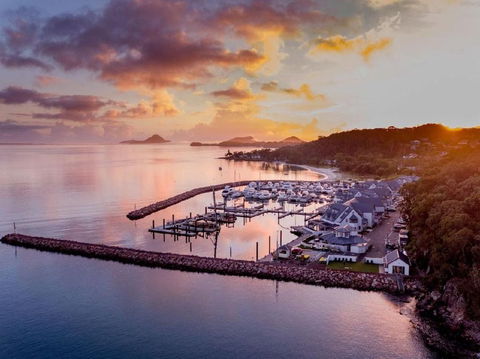 Anchorage Port Stephens - Broome Tourism 0