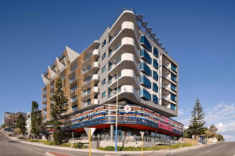 Ramada VetroBlu Scarborough Beach - Broome Tourism 1