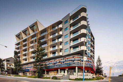 Ramada VetroBlu Scarborough Beach - Broome Tourism 2