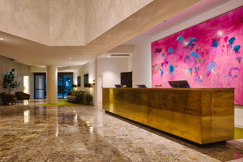 Eatons Hill Hotel - Broome Tourism 1