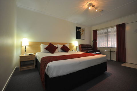 Edinburgh Motor Inn Warragul - Broome Tourism 2