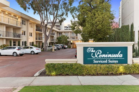 The Peninsula Riverside Apartments - Broome Tourism 1