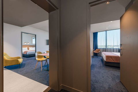 Mantra Epping - Broome Tourism 0
