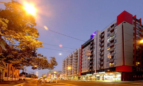 Arrow On Swanston - Broome Tourism 1