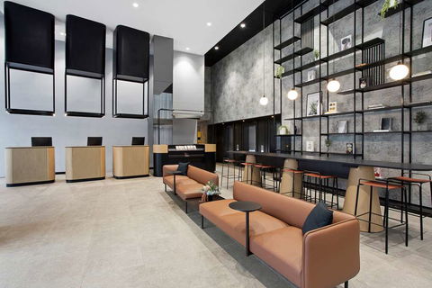 Travelodge Melbourne Docklands - Broome Tourism 1