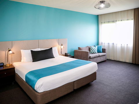 Mantra Melbourne Melton - Broome Tourism 0