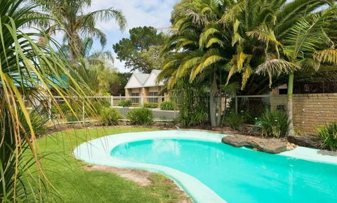 Tropicana Motor Inn - Broome Tourism 0