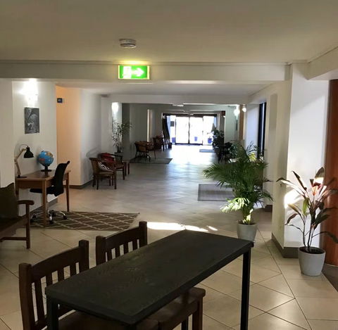 Ayr Traveller's Motel - Broome Tourism 2