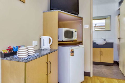 Econo Lodge Karratha - Broome Tourism 9