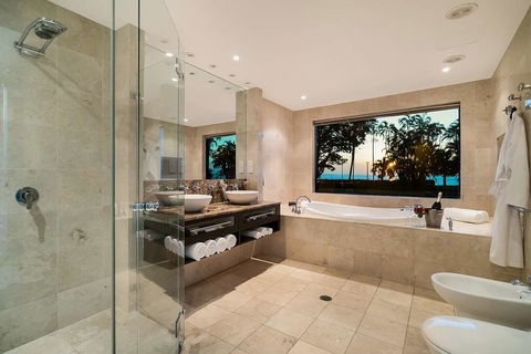 Mindil Beach Resort Casino - Broome Tourism 4