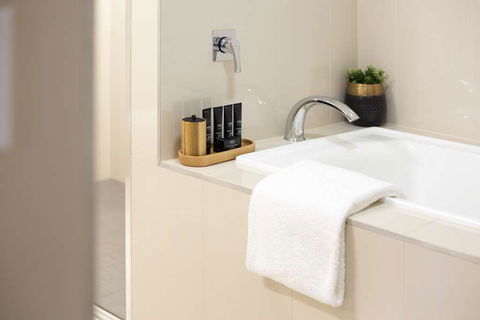 H on Smith Hotel - Broome Tourism 3