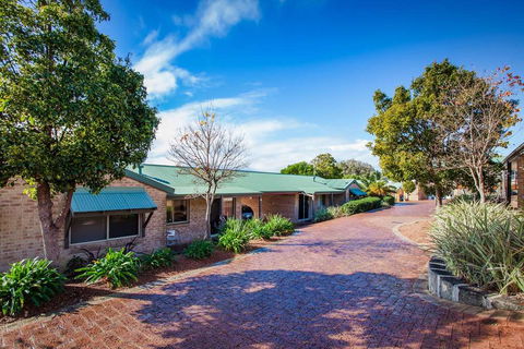Quality Suites Banksia Gardens - Broome Tourism 1