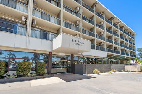 The Plaza Hotel Kalgoorlie - Broome Tourism 0