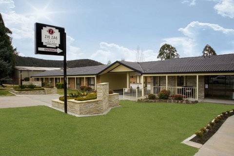Zig Zag Motel - Broome Tourism 1