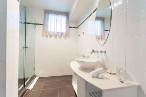 Peppers Seaport Hotel - Broome Tourism 2