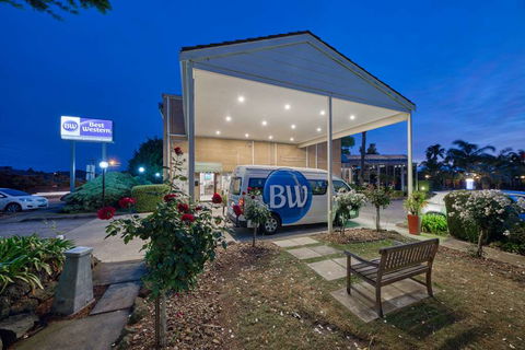Best Western Airport Motel & Conv Ctr - Broome Tourism 2