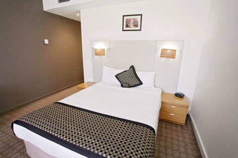 Golden Pebble Hotel - Broome Tourism 2