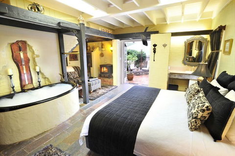 Adeline Bed & Breakfast - Broome Tourism 10