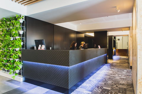 Metro Hotel Perth, South Perth - Broome Tourism 4