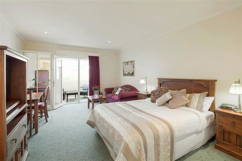 Best Western Crystal Inn - Broome Tourism 2