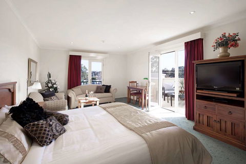 Best Western Crystal Inn - Broome Tourism 3