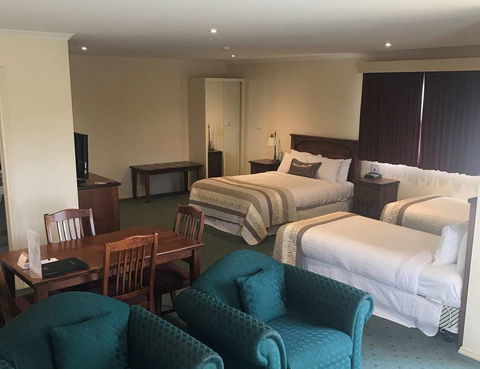 Best Western Crystal Inn - Broome Tourism 6