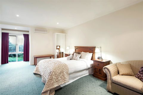 Best Western Crystal Inn - Broome Tourism 9
