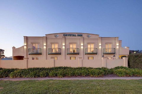 Best Western Crystal Inn - Broome Tourism 15