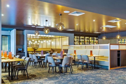 Quality Hotel Lakeside - Broome Tourism 10