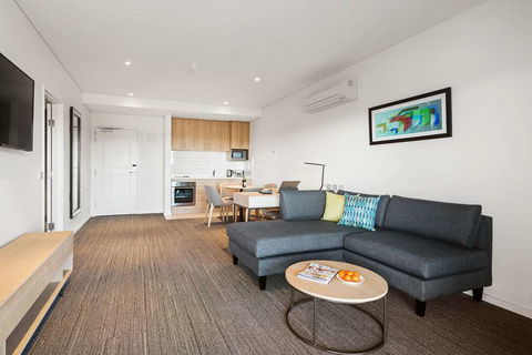 Quality Hotel Lakeside - Broome Tourism 13