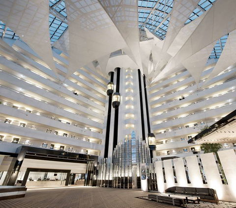 Crown Metropol Perth - Broome Tourism 1