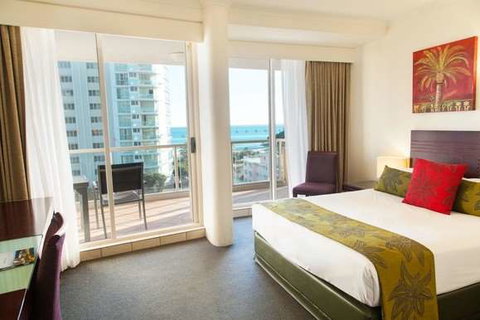 Mantra Twin Towns Coolangatta - Broome Tourism 6