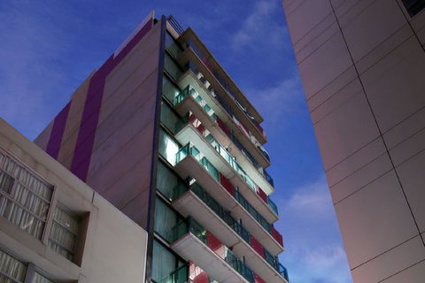 Fraser Place Melbourne - Broome Tourism 1